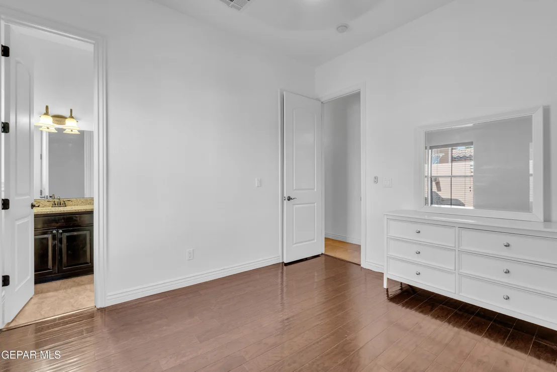 Photo of 5833 SUNDALE Road