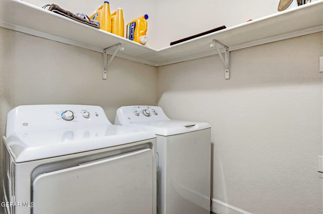 Photo of 5833 SPANISH Place