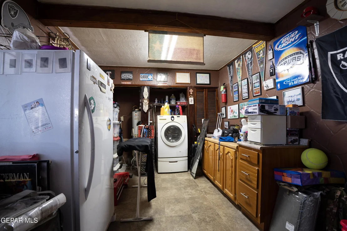 Photo of 8144 BURNHAM Road