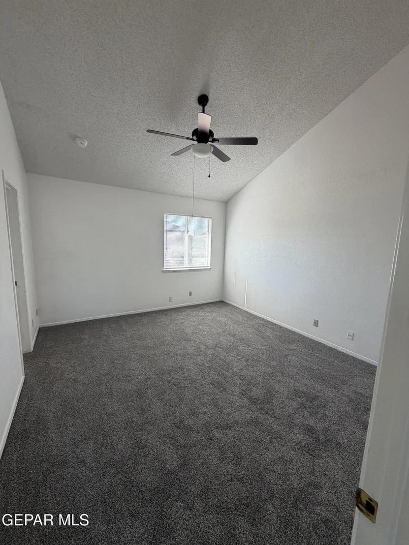 Photo of 905 Mark Wallace Lane