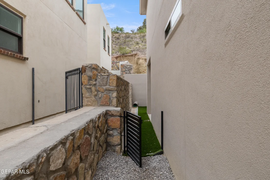 Photo of 232 Canyon Terrace Drive