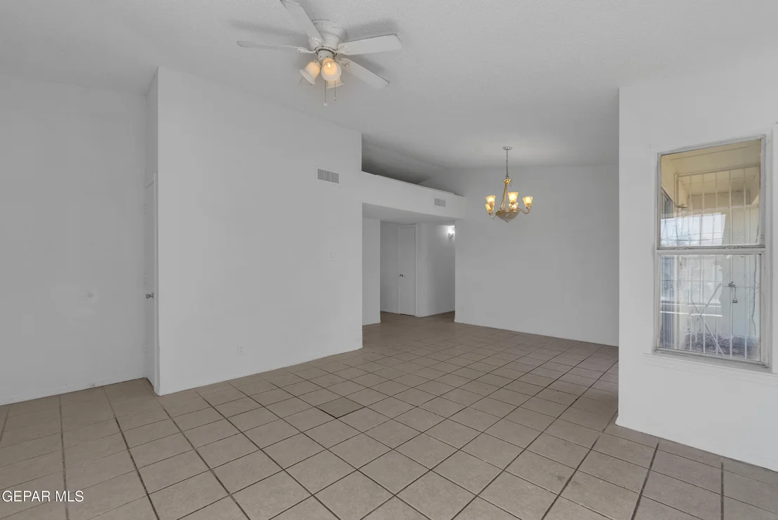 Photo of 9511 MARTINIQUE Drive