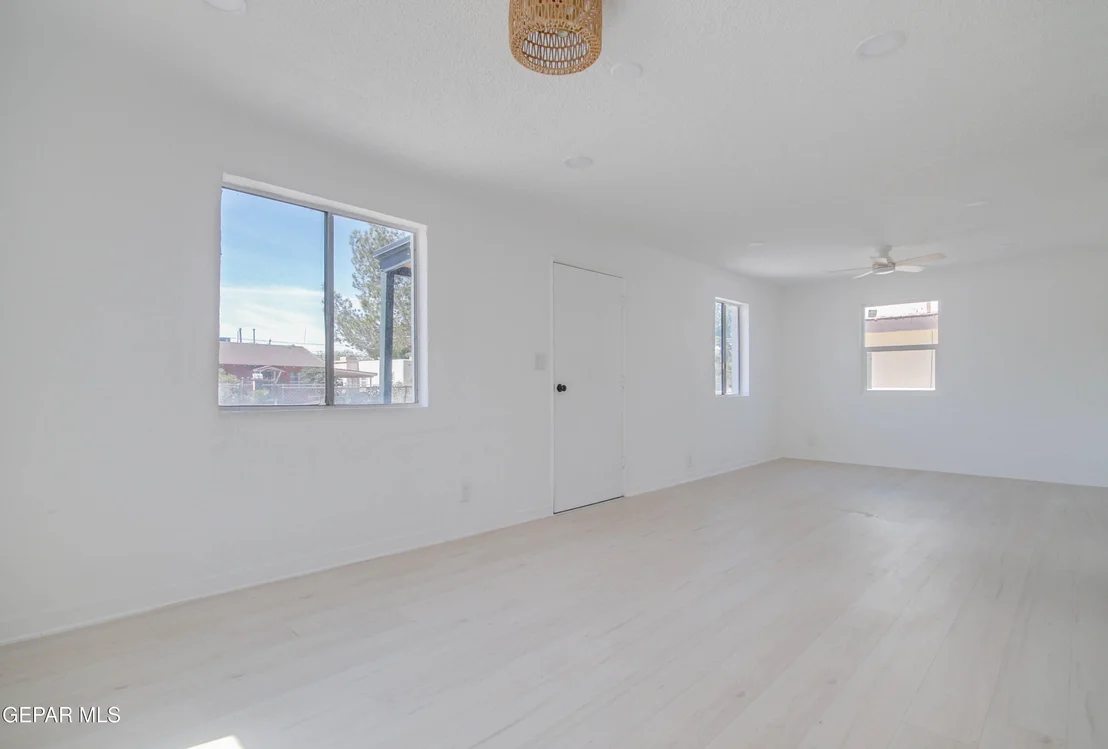 Photo of 8165 JOSEPHINE Circle