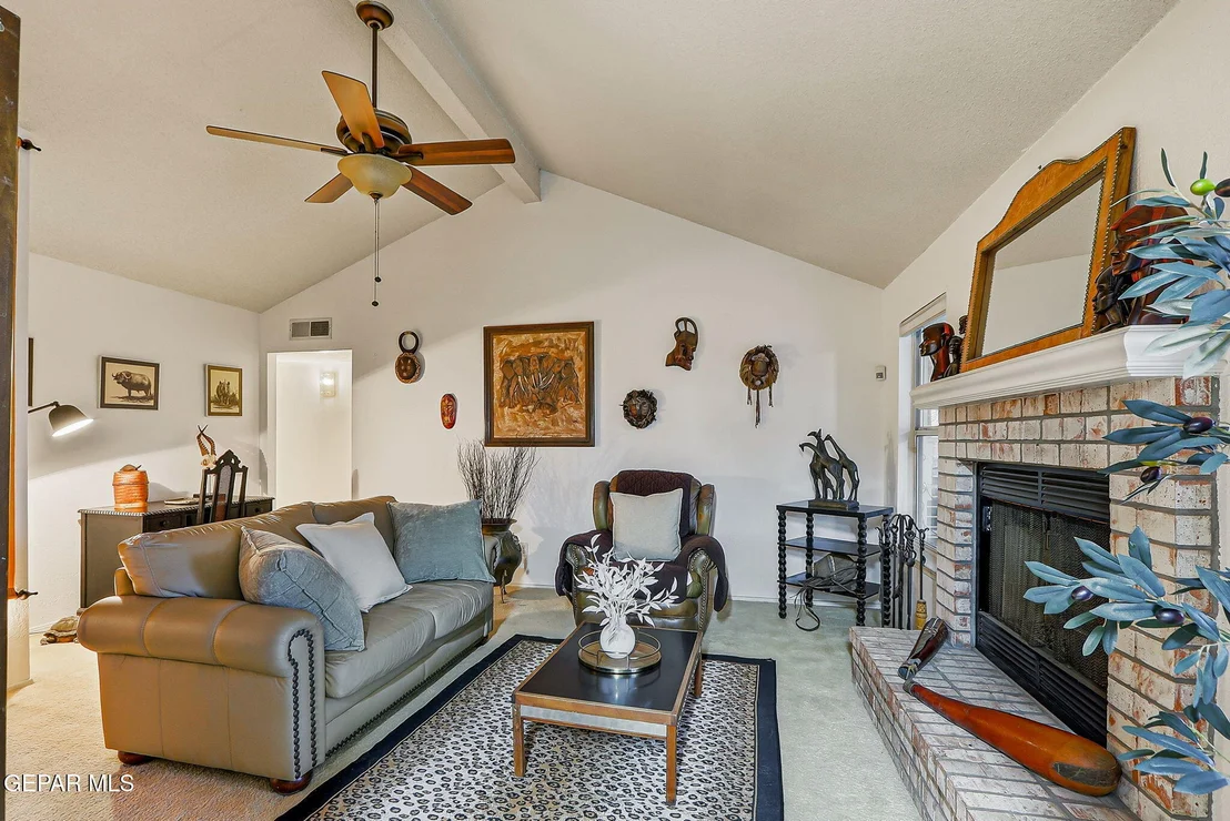 Photo of 7616 DIANJOU Drive