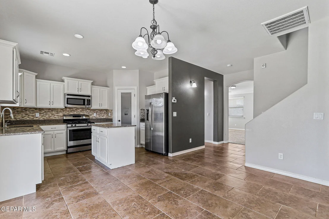 Photo of 7108 N North Skies