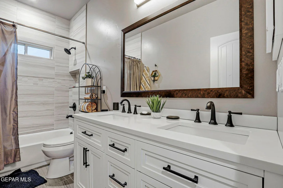 Photo of 440 BURKETT Drive