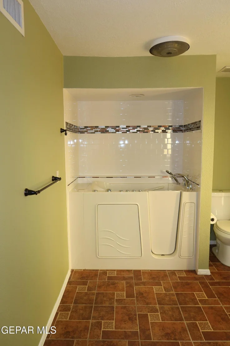 Photo of 836 DE LEON Drive