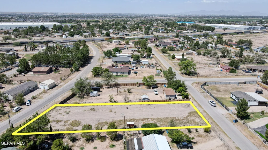 Photo of 410 Valle Rojo Drive