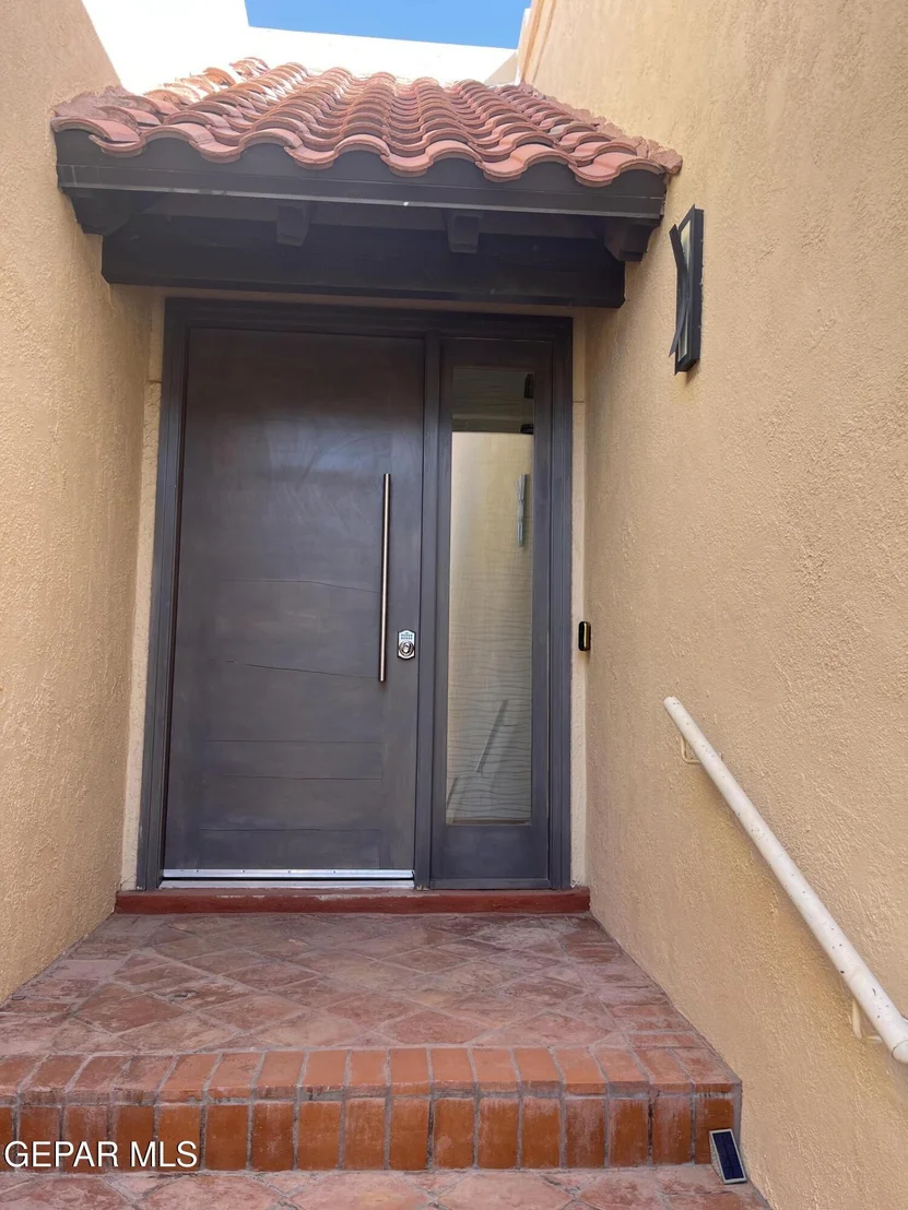 Photo of Unit 21 at 6006 Balcones Court