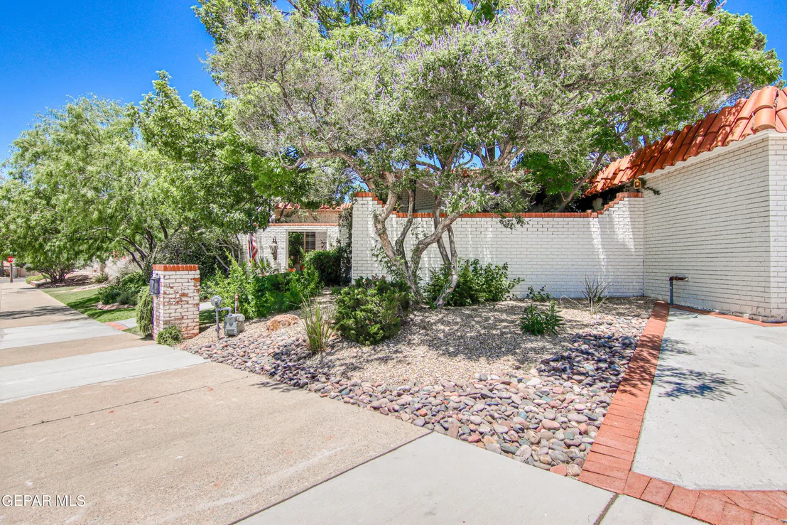 Photo of 6041 TORREY PINES Drive