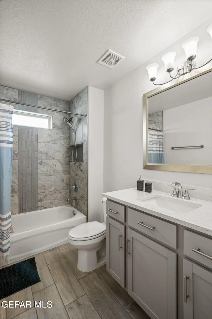 Photo of 5464 Stonehill Drive