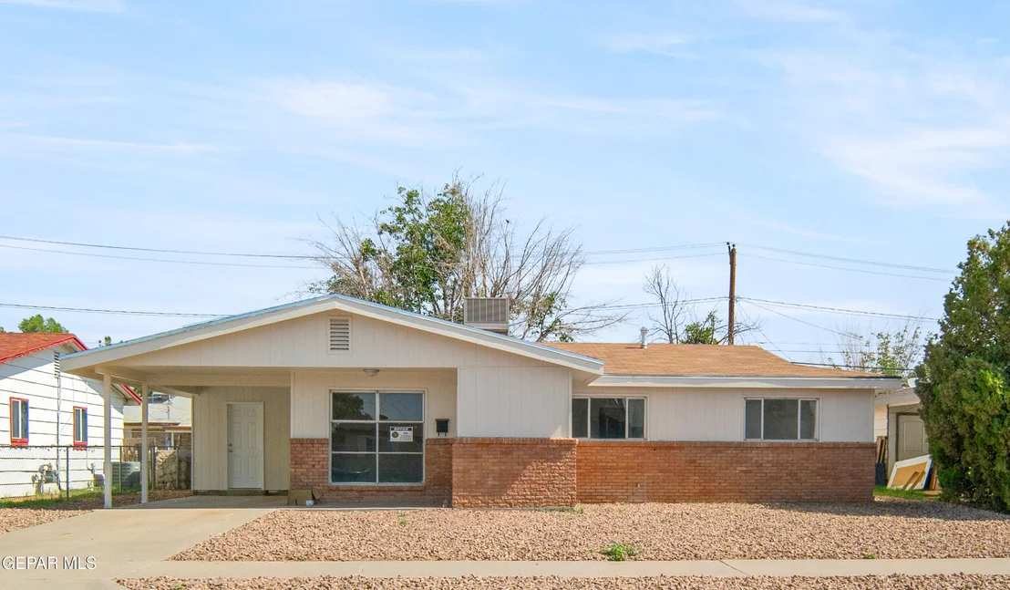 Photo of 5829 NIKE Lane