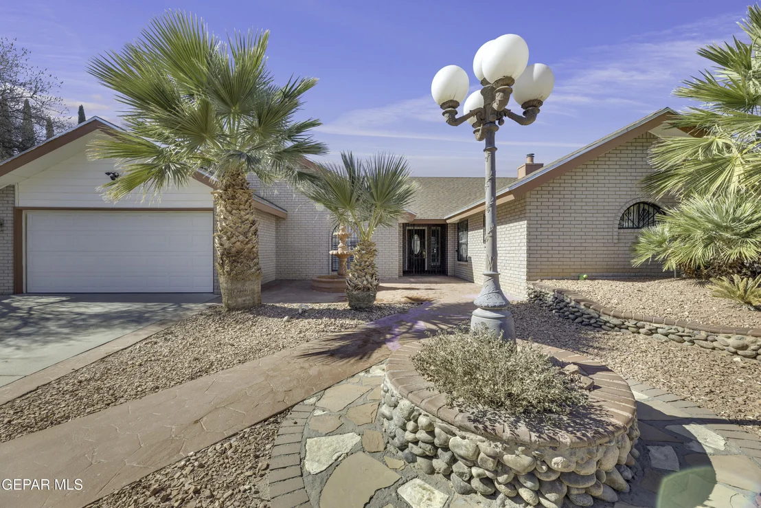 Photo of 2021 GREENLEE Drive