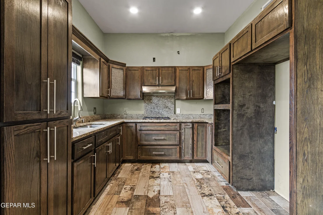 Photo of 360 Judge Bean Circle