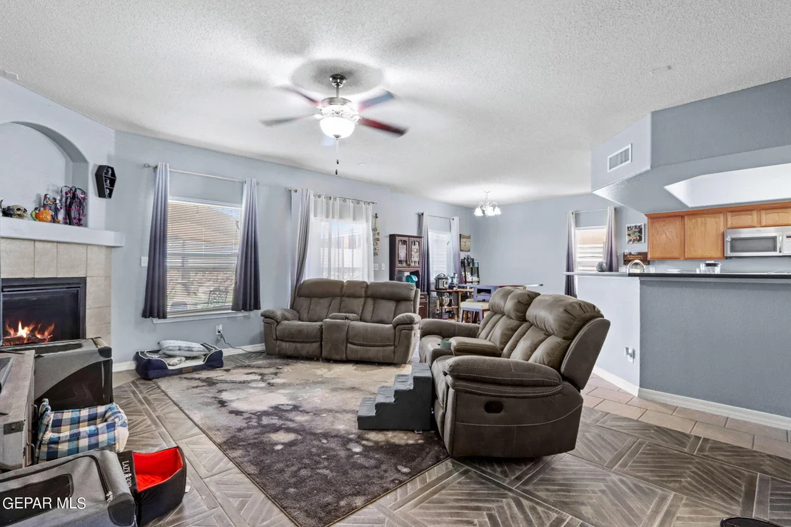 Photo of 11521 CHARLES BOYLE Place