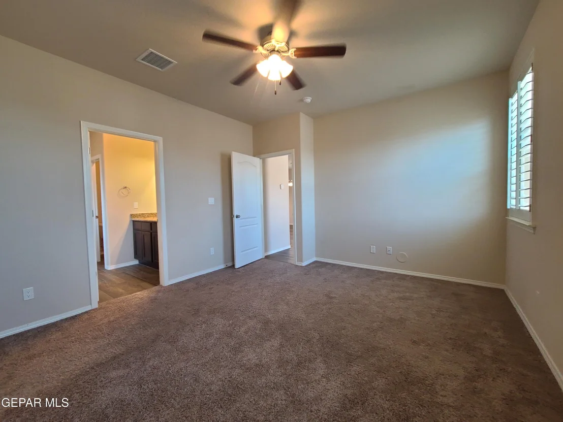 Photo of 7421 EAGLE VISTA Drive