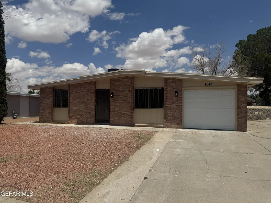 Photo of 1648 PHIL GIBBS Drive