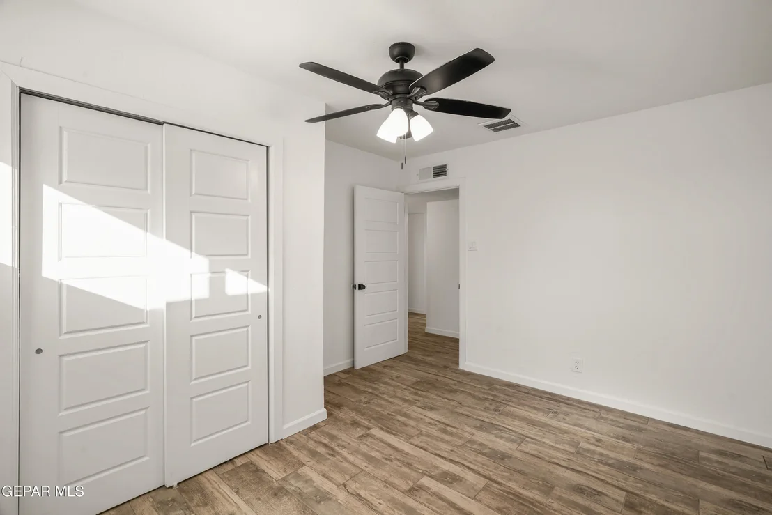 Photo of 4401 BUCKINGHAM Drive