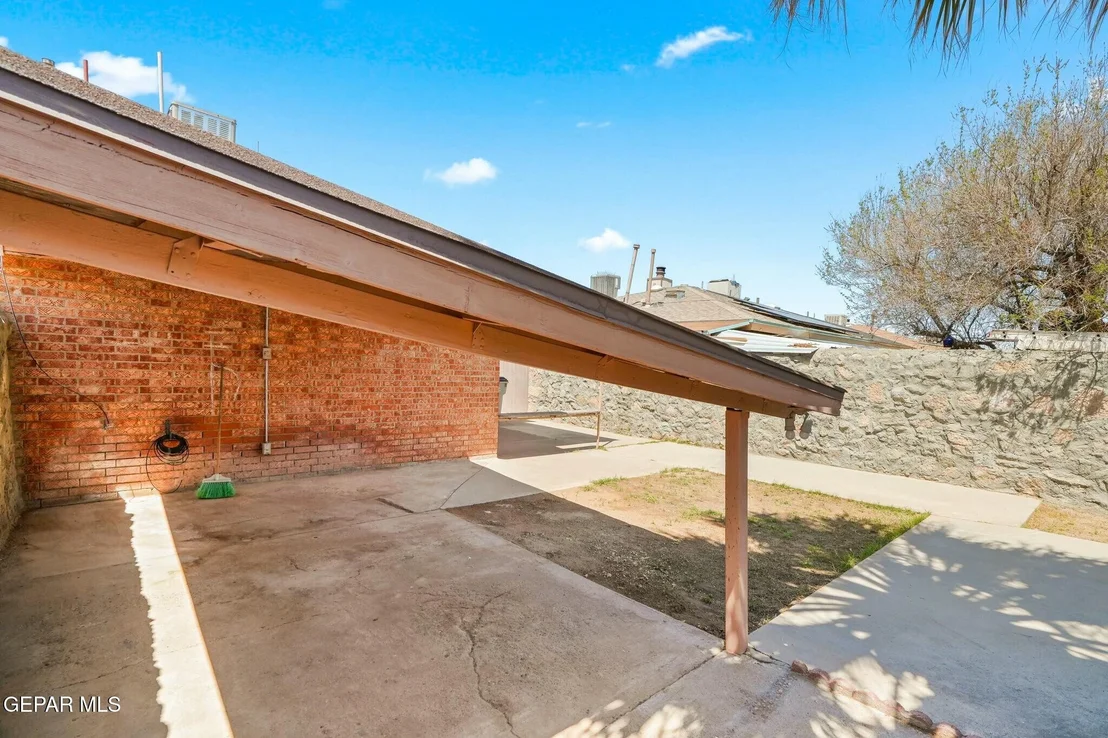 Photo of 10202 Silver Strand Place