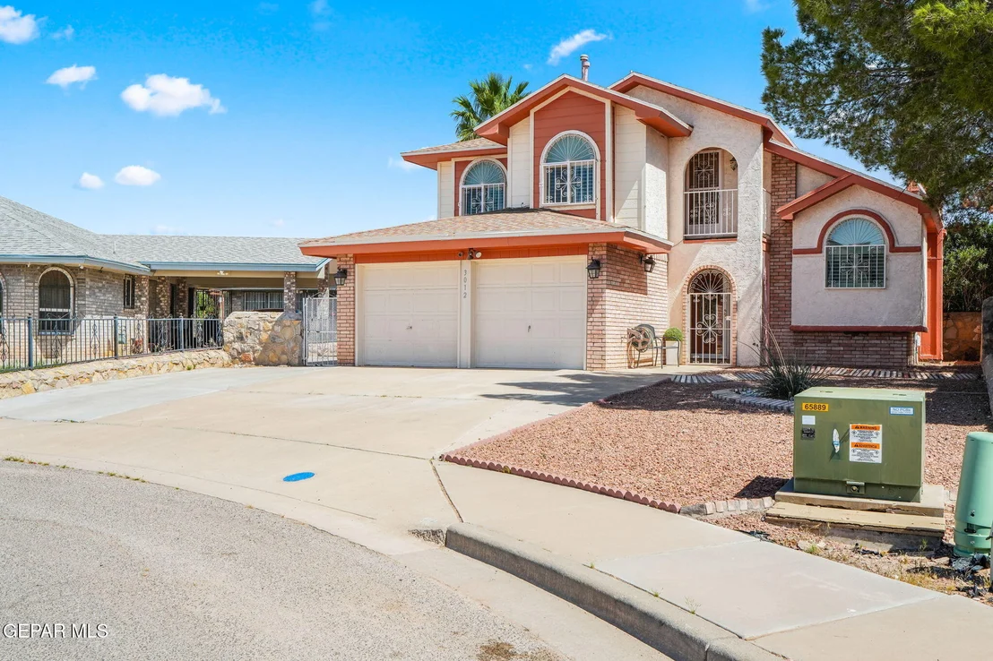 Photo of 3012 SYLVAN LAKE Place