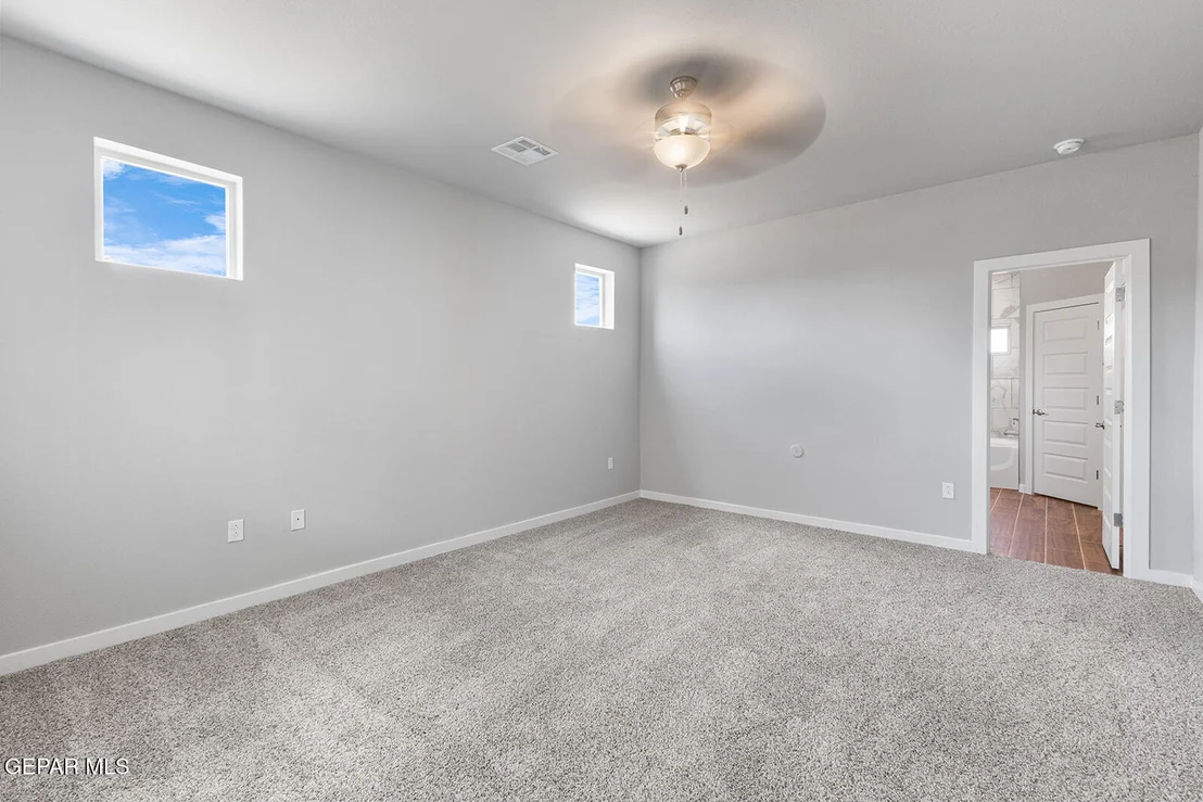 Photo of 937 Nayland Place