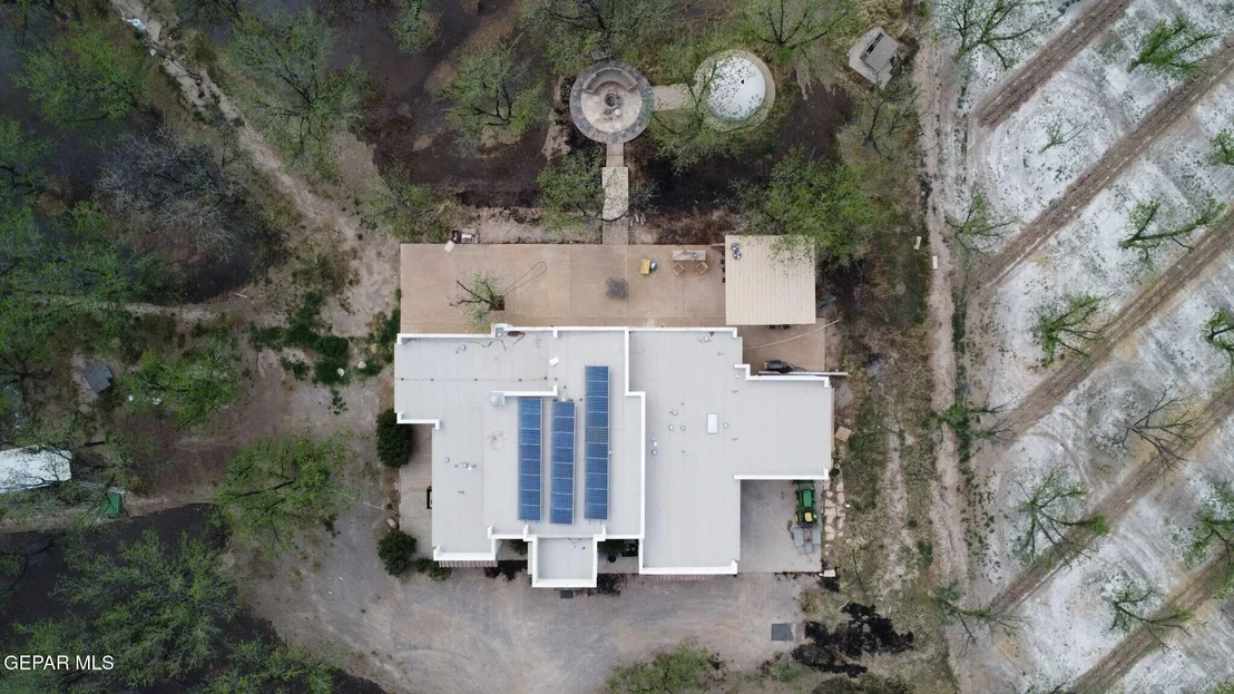 Photo of 617 WALLACE Road