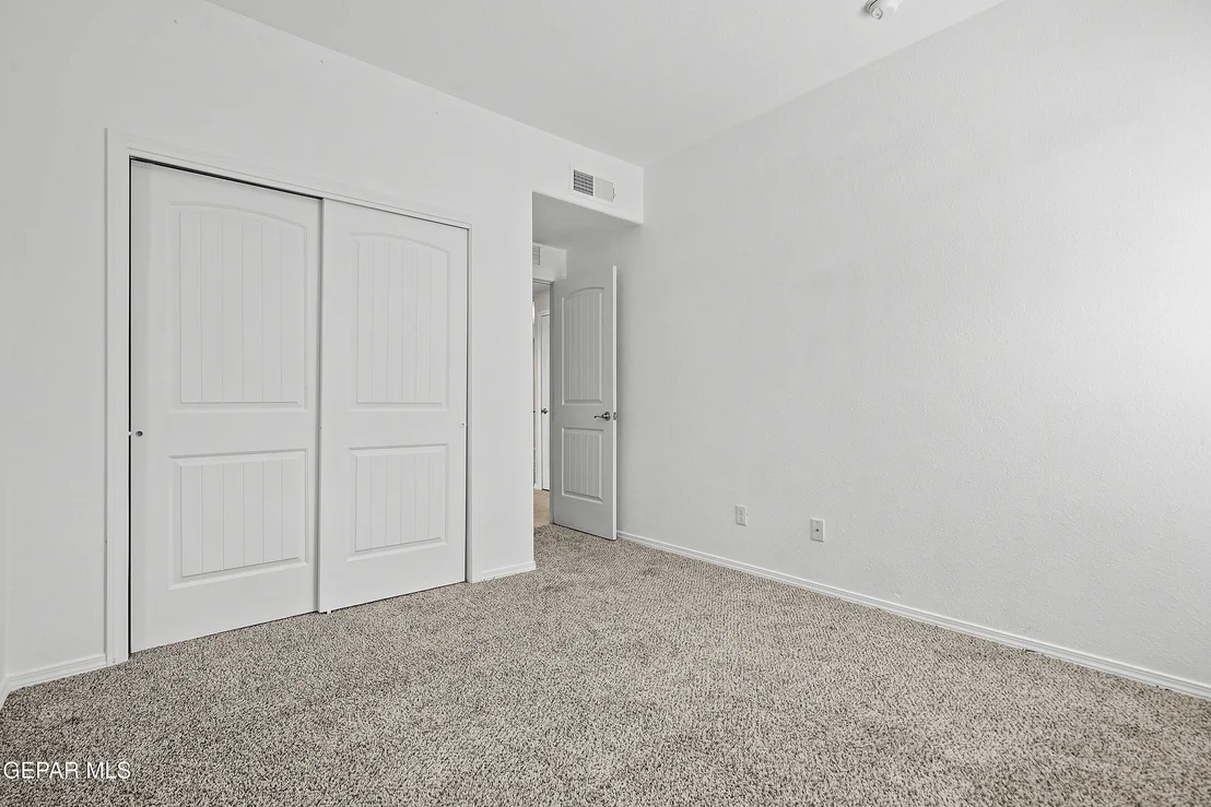 Photo of 2009 WILLIAM CAPLES Street