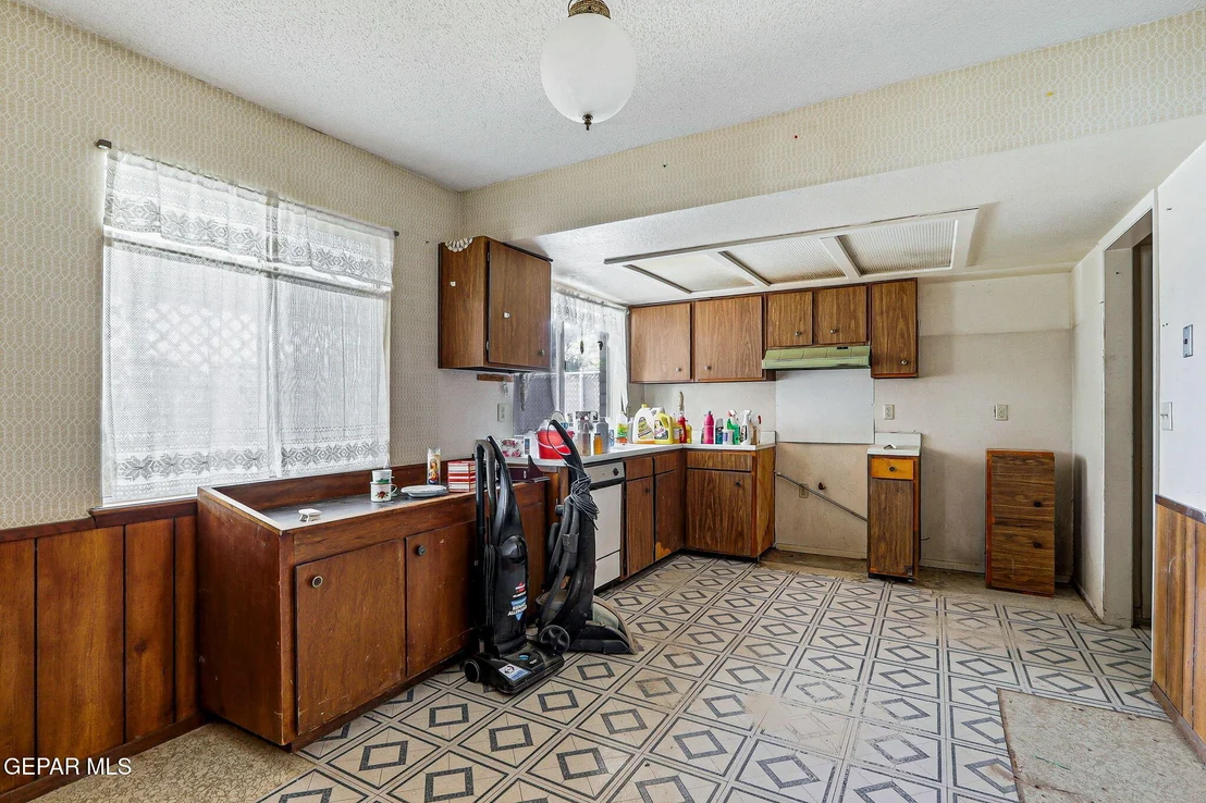 Photo of 3457 Guthrie Street