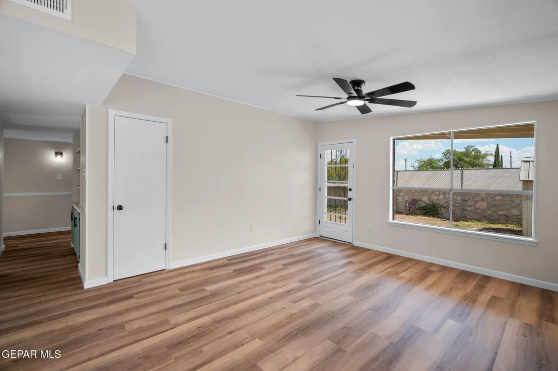 Photo of 5116 Anchorage Avenue