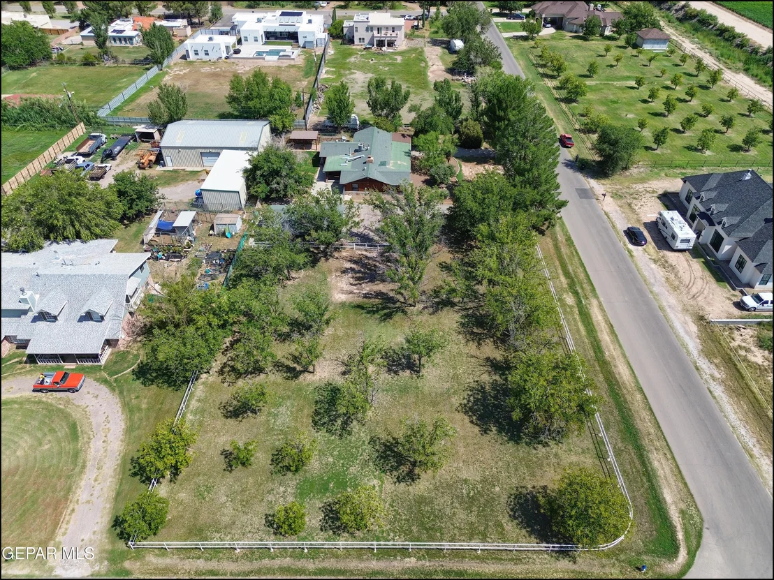 Photo of 6525 UPPER VALLEY Road