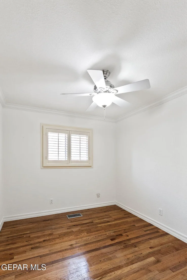 Photo of 6025 TORREY PINES Drive