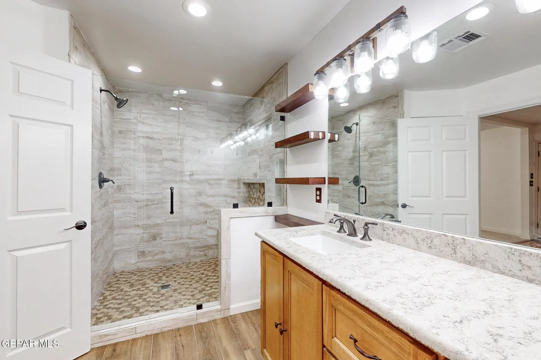 Photo of 633 WILD WILLOW Drive