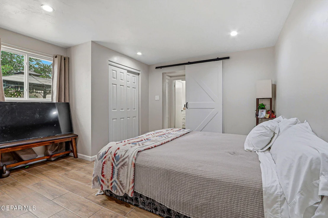 Photo of 224 Pacific Drive