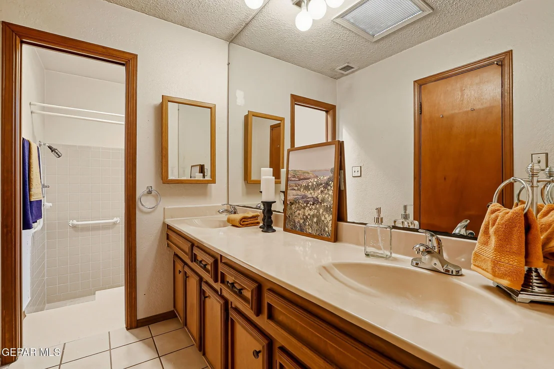 Photo of 7136 Gran Vida Drive