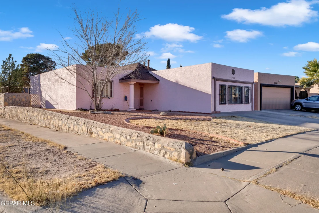 Photo of 2901 EADS Place