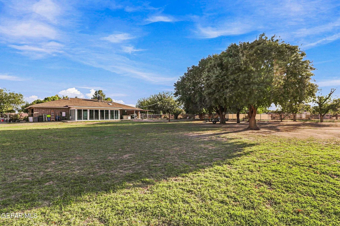 Photo of 125 LA NELL Drive