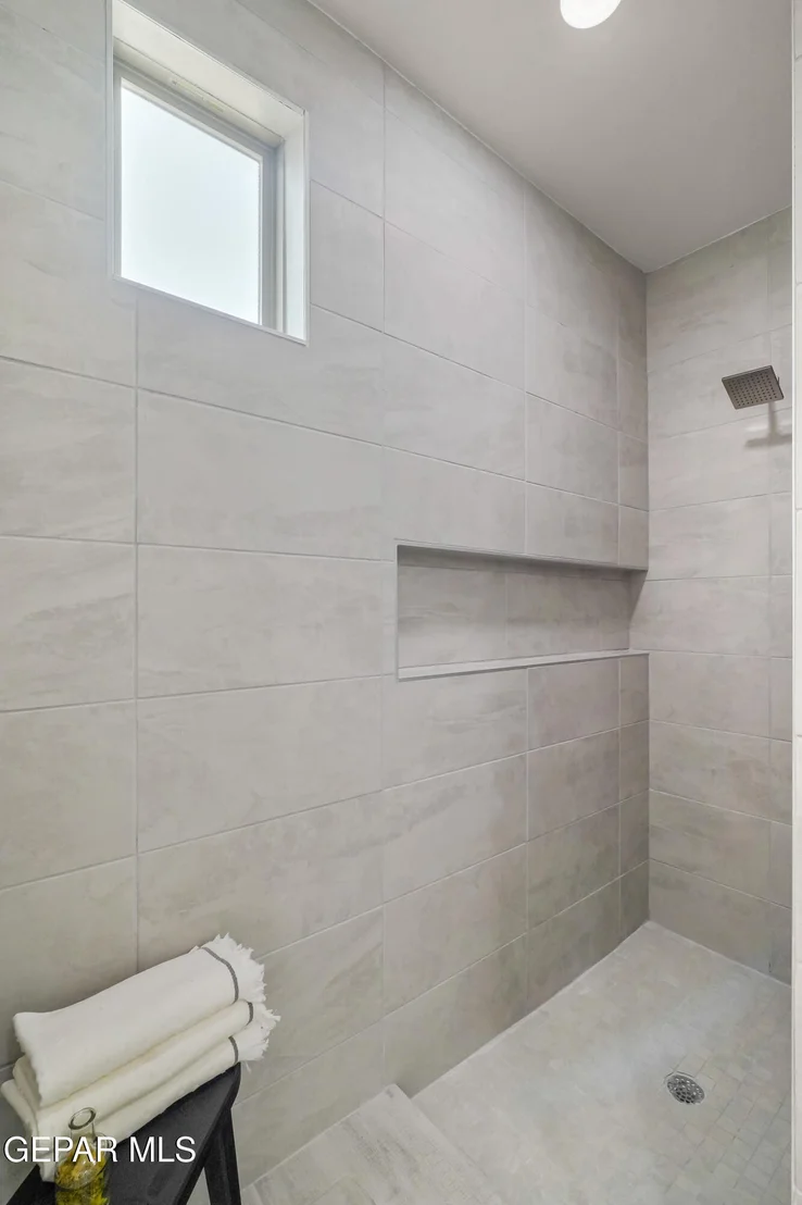Photo of 13821 Summer Wave Avenue