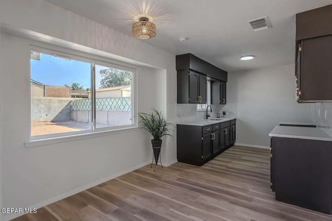 Photo of 2820 BEACHCOMBER Drive