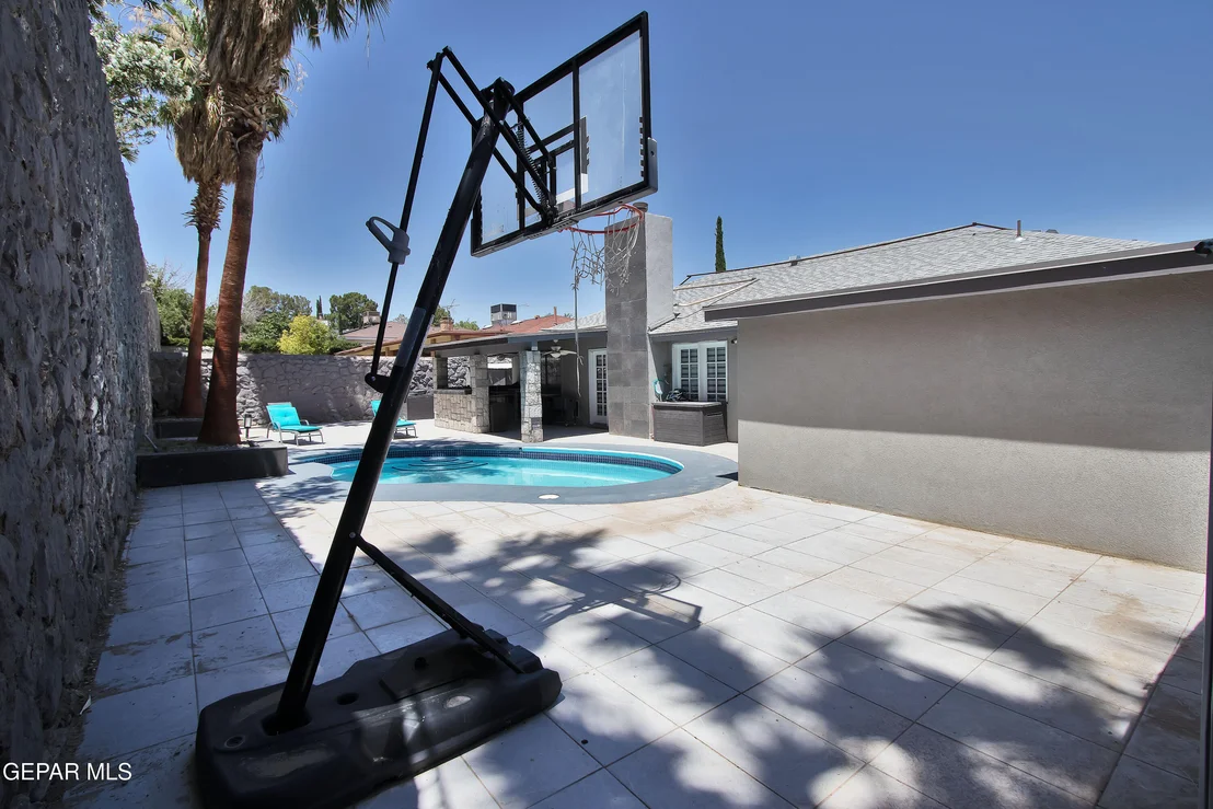 Photo of 6777 Villa Hermosa Drive
