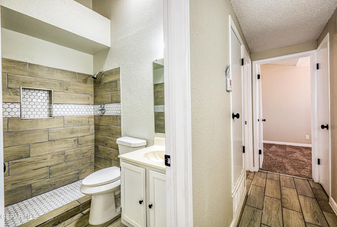 Photo of 4883 Maureen Circle