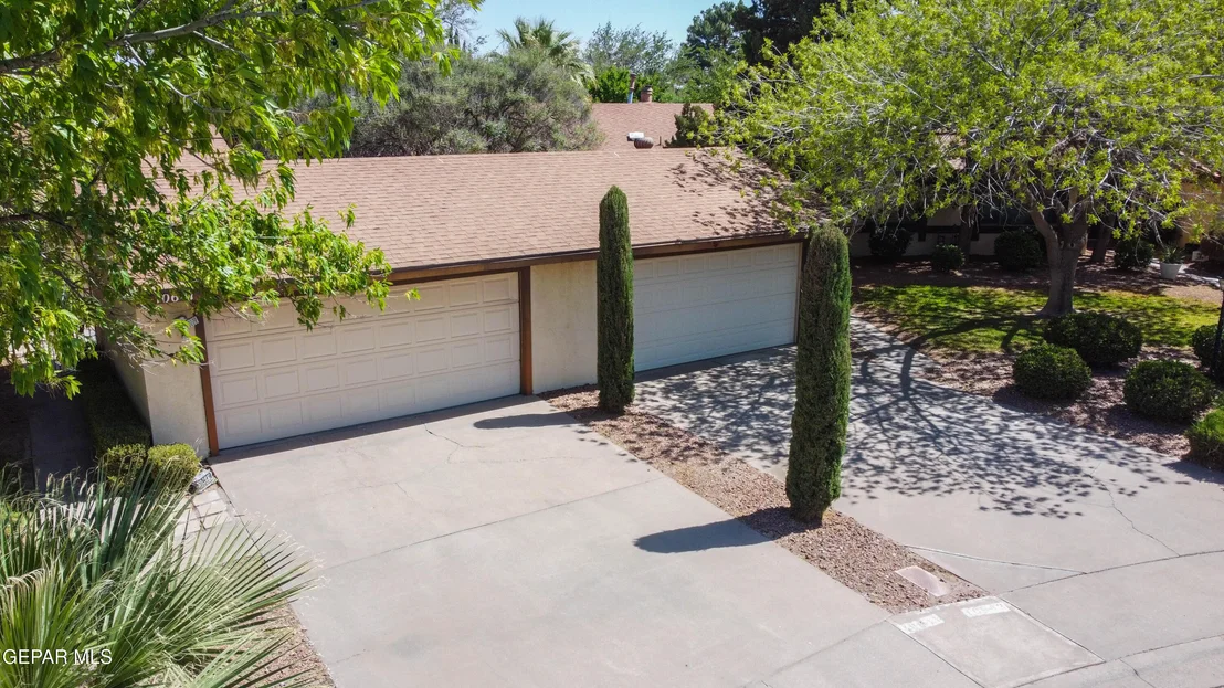 Photo of 10641 PARK VIEW Circle