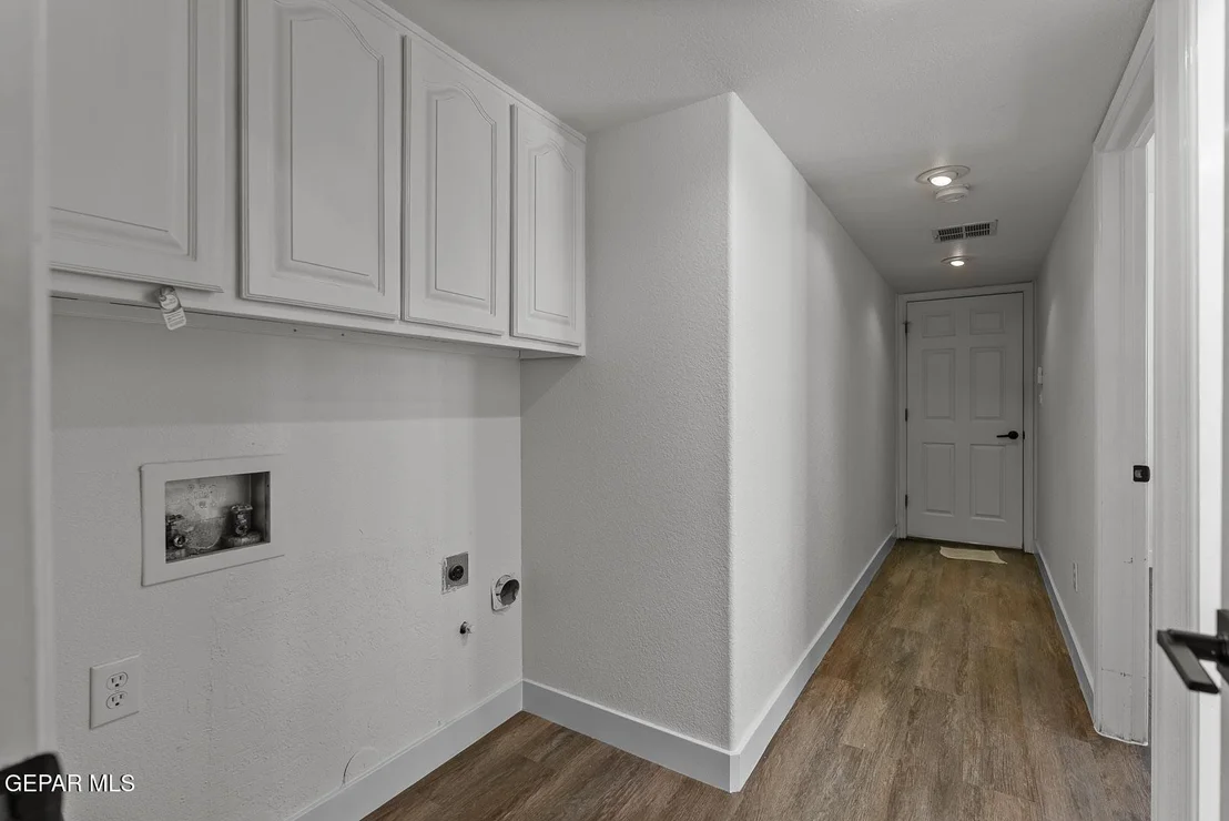 Photo of 6637 WIND RIDGE Drive
