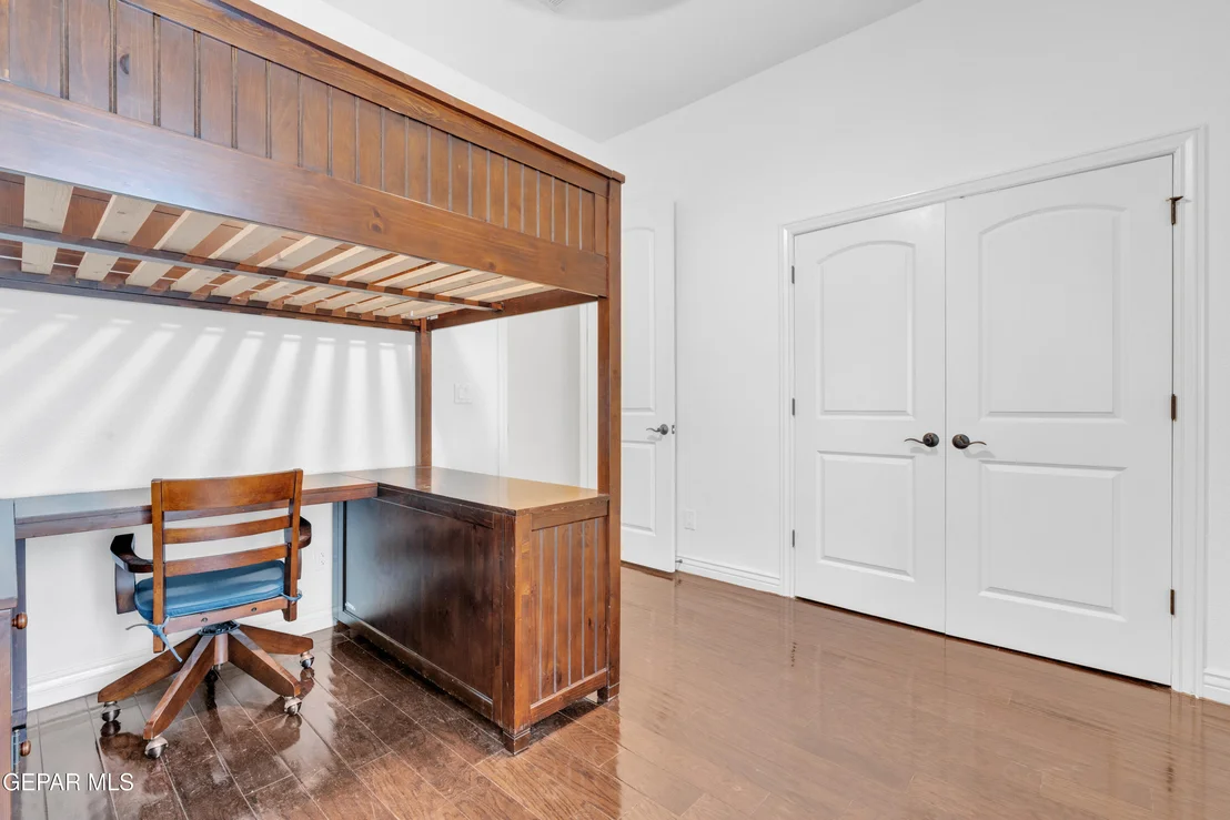 Photo of 5833 SUNDALE Road