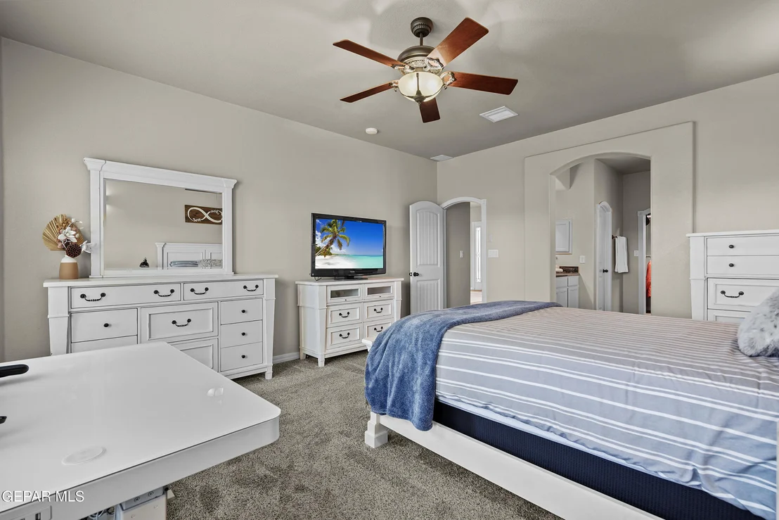 Photo of 3066 SNOWY POINT Drive