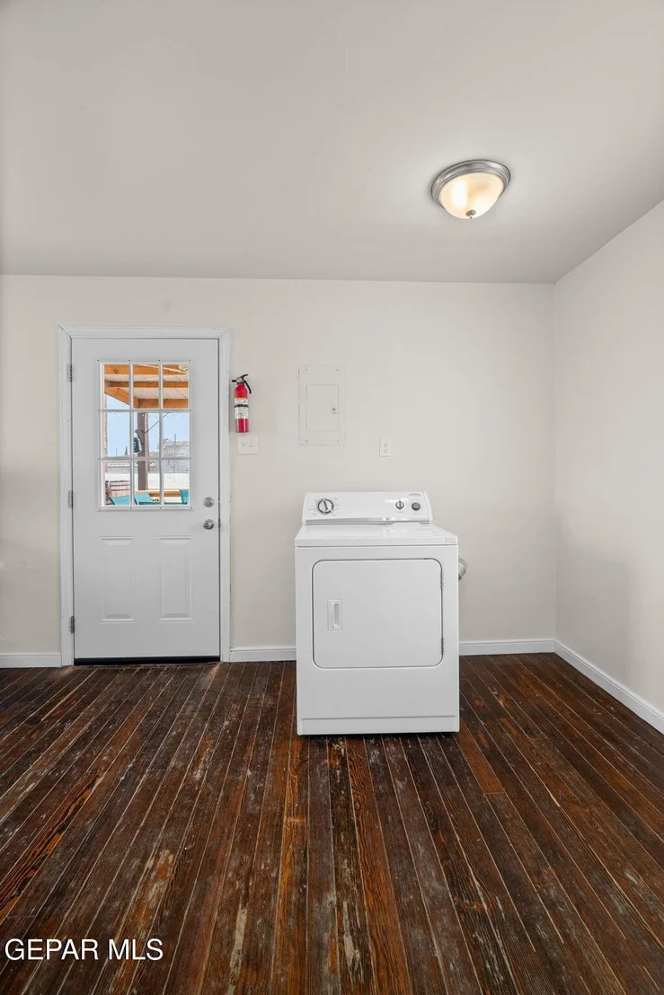 Photo of 3912 MCCONNELL Avenue