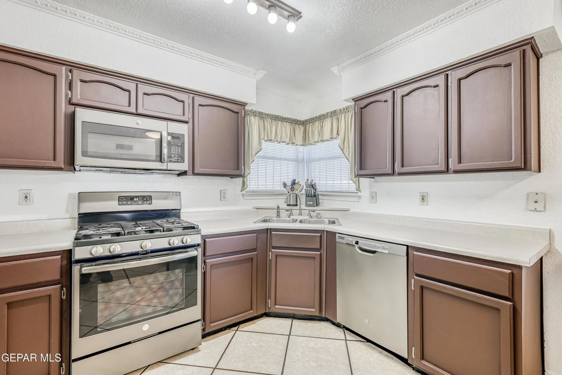 Photo of 10928 REEF SANDS Drive