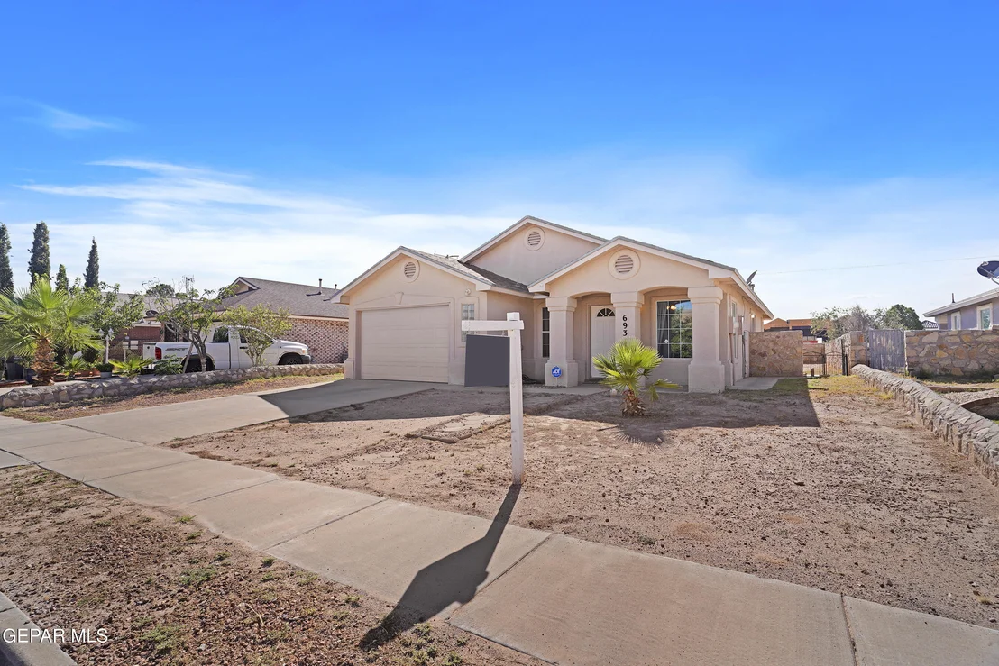 Photo of 693 DESERT SAGE Drive