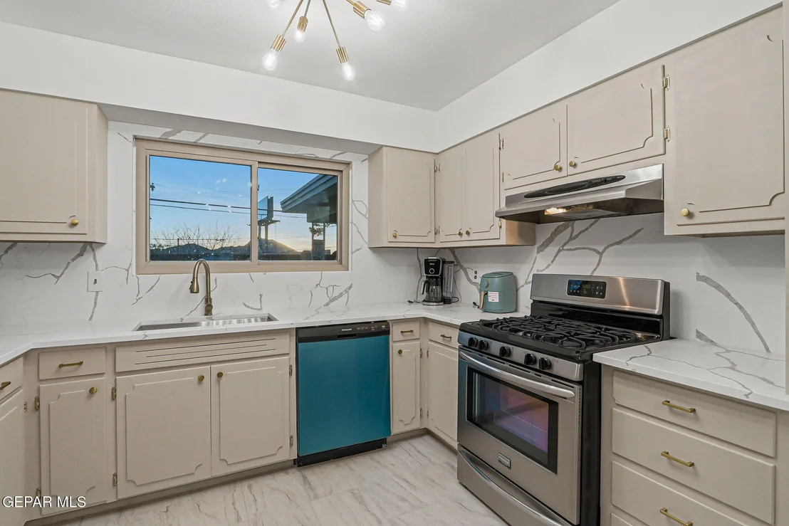 Photo of 4000 BANCROFT Drive