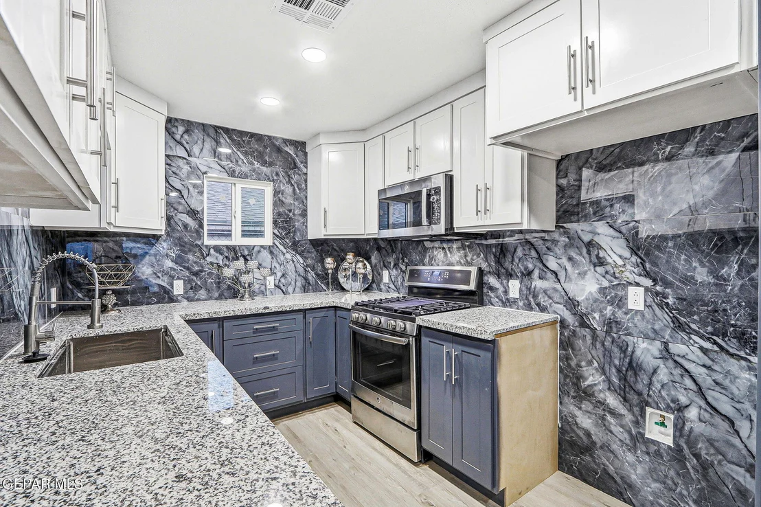 Photo of 1510 N Brown Street