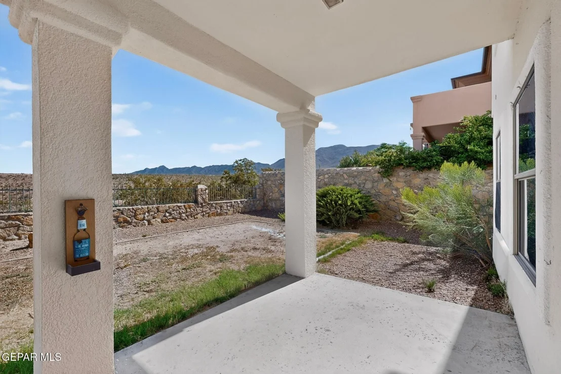 Photo of 6633 Cabana Del Sol Drive
